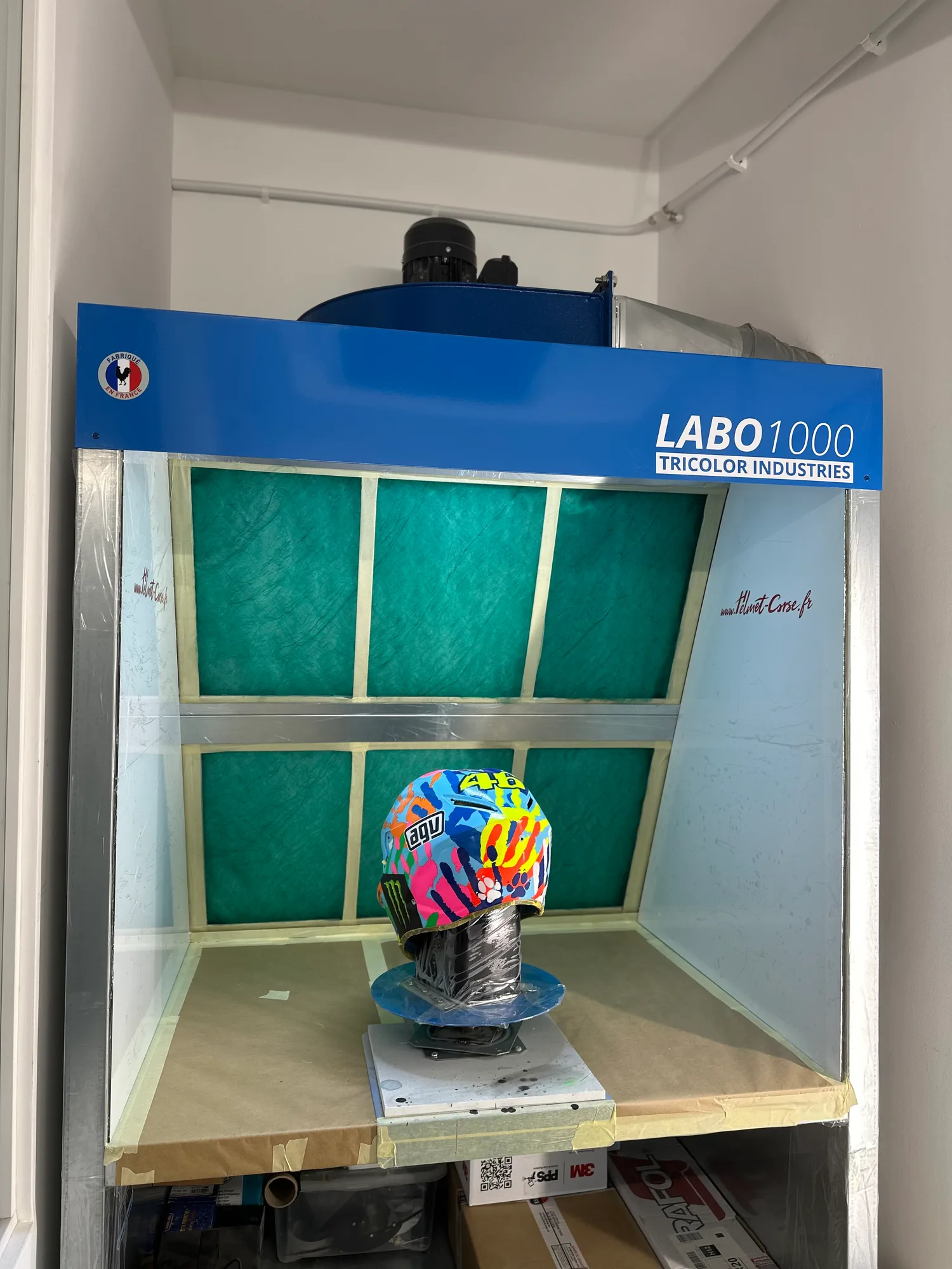 Cabine de peinture professionnelle LABO 1000