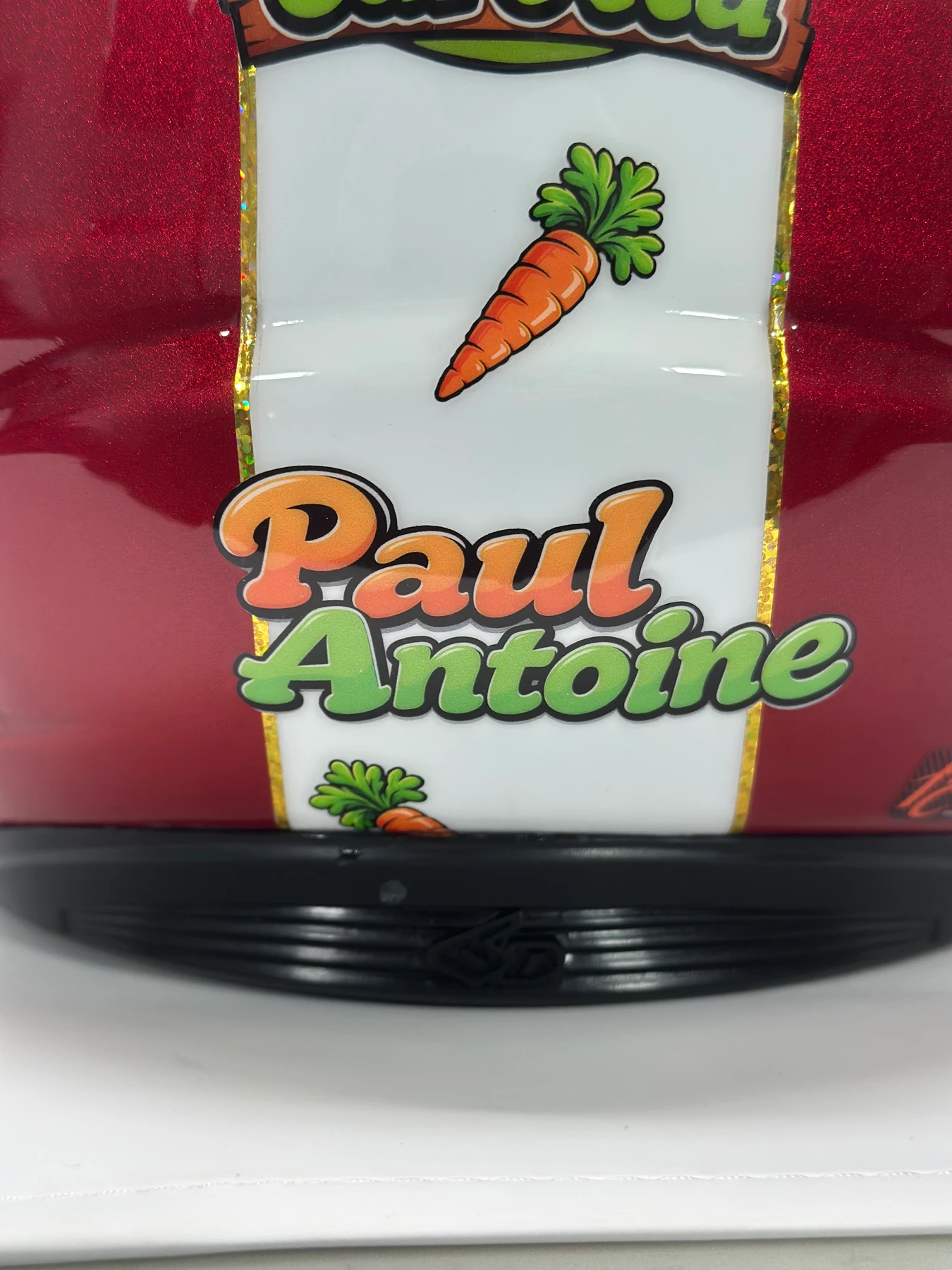 Prénom personnalisé à l’arrière du casque 6D